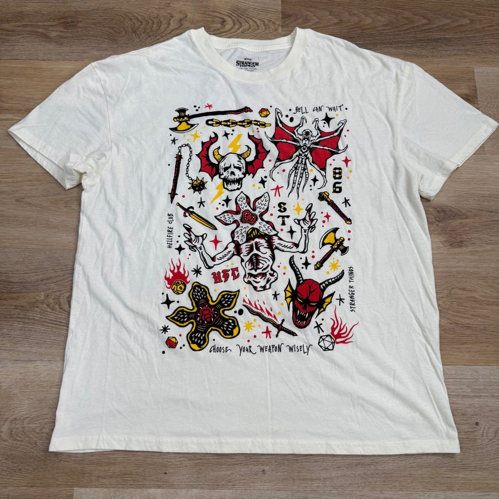 Stranger Things Hellfire Club Graphic Tee Mens XL Cream